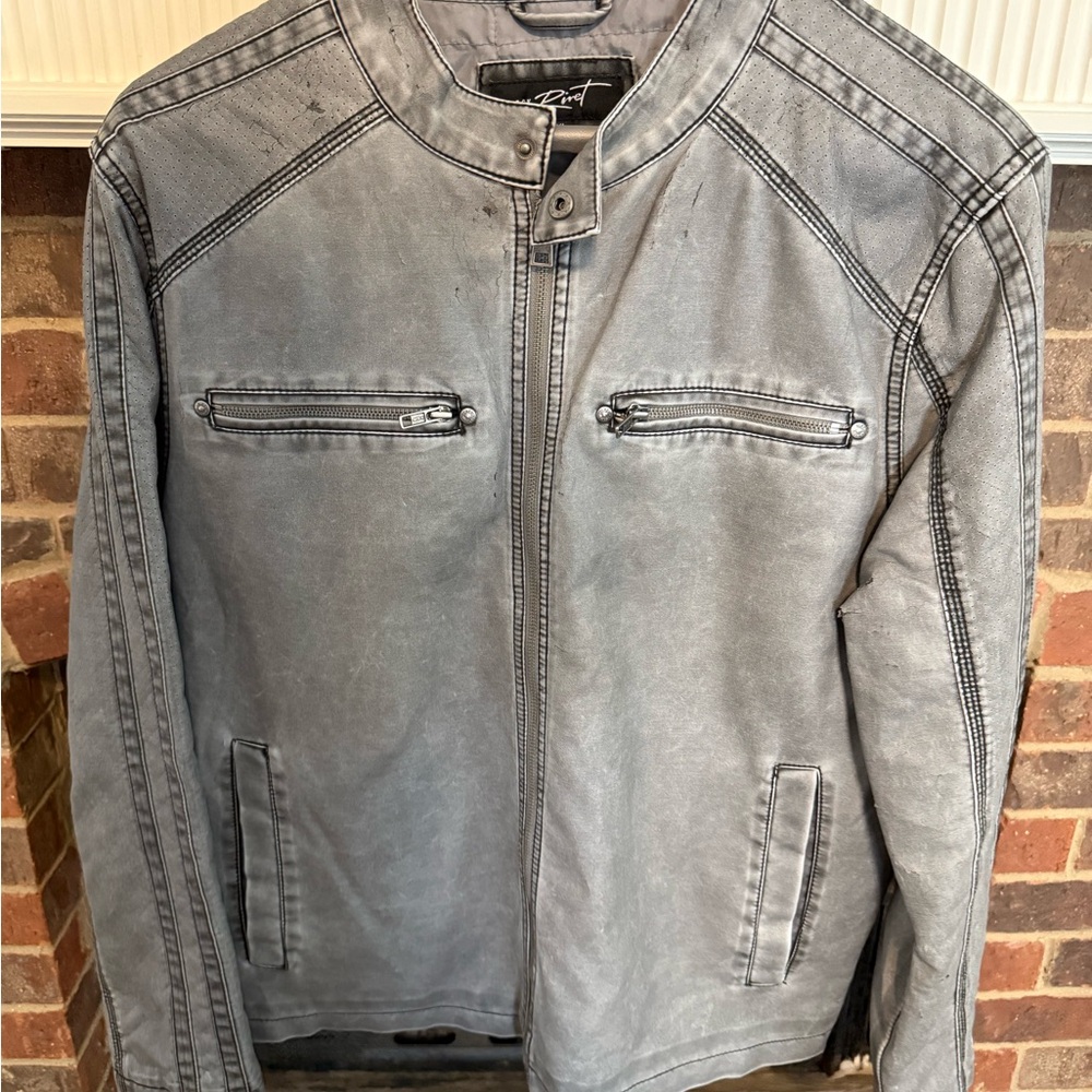 Black Rivet Men's Distressed Gray Jacket
